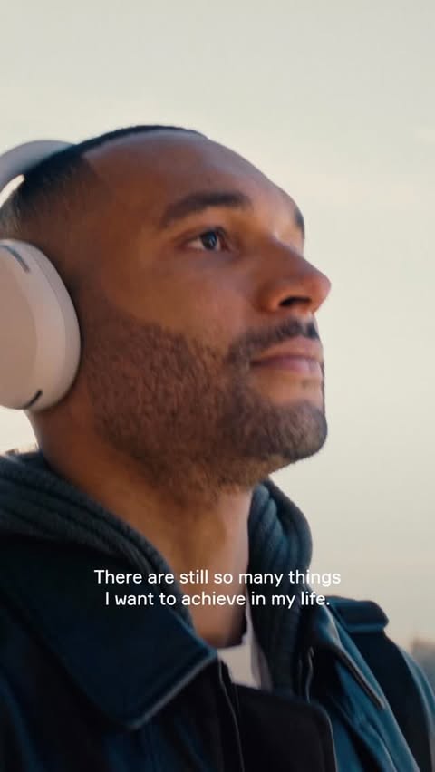 Instagram post by @jonathantah for Sonos. Caption reads: [...] 🧠 Jonathan Tah shows how music and the....