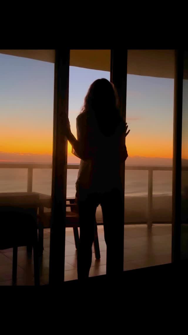 Instagram post by @itsmarlamaples for Pique Life. Caption reads: [...] day—keep glowing from the inside out!....