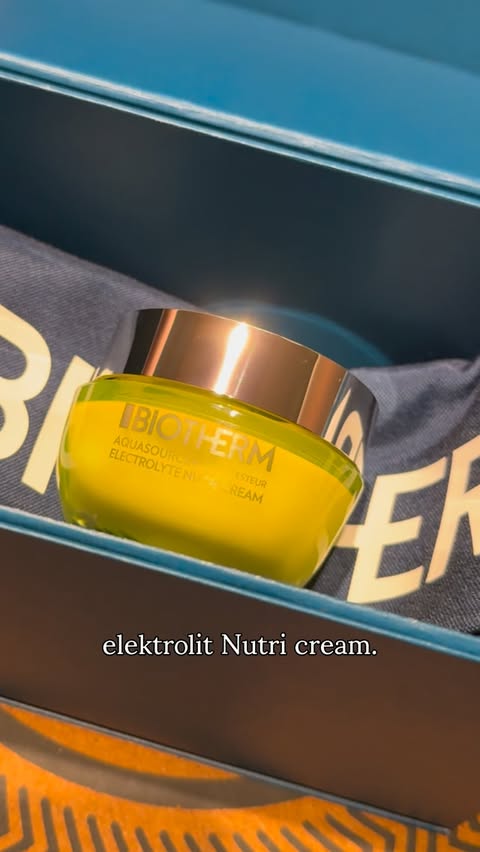 Instagram post by @mighty_michcko for BIOTHERM. Caption reads: [...] ljeto za mene. Sad malo i za kožu. 💧....