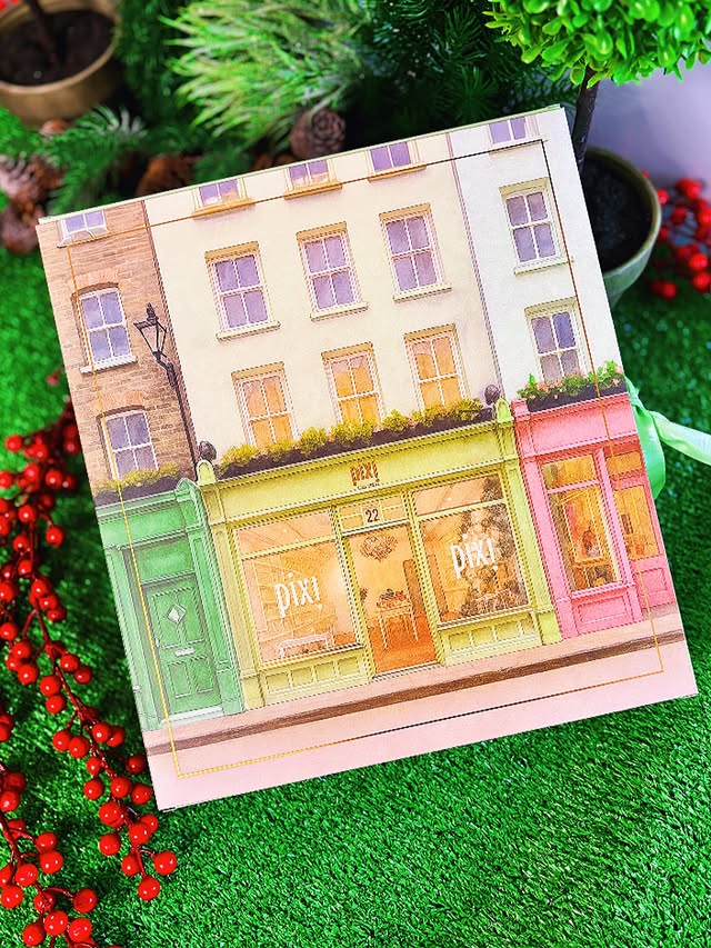 Instagram post by @w_majestacie_barw for Pixi Beauty. Caption reads: (Materiał reklamowy)

Marka @pixibeauty potrafi....