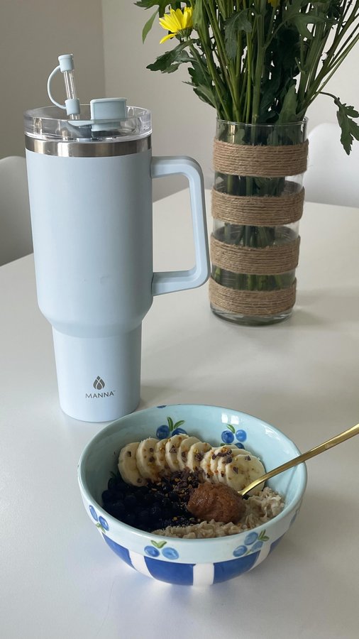 Instagram post by @livinwithiz for Manna Hydration. Caption reads: morning routine with @mannahydration #ad

how you....