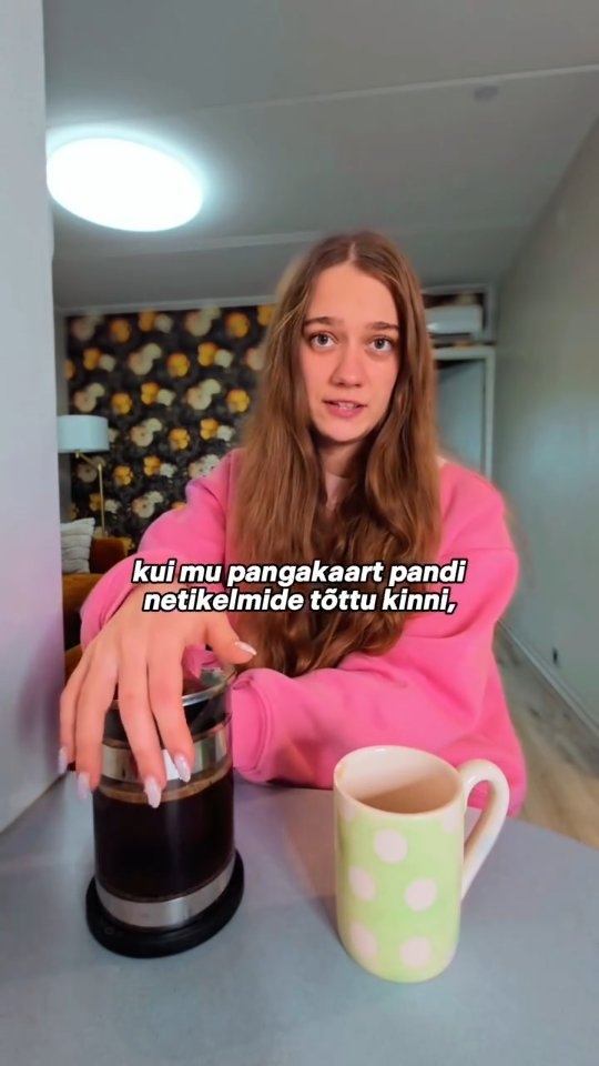 Instagram post by @b2rbelgrihin for Luminor Eesti. Caption reads: Tuleb välja, et aastal 2025 on väga keeruline ilma....