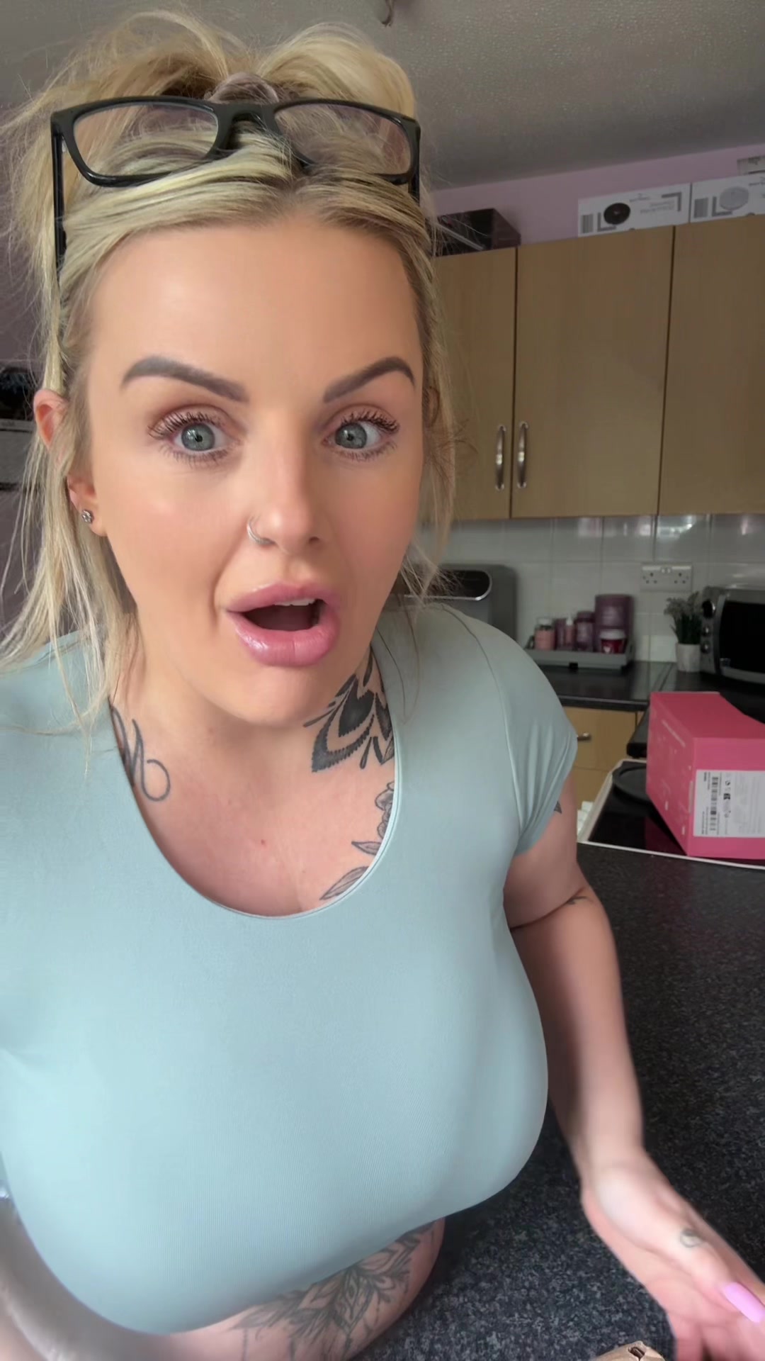 TikTok post by @tamarasapphirexxx for Just Bee Honey. Caption reads: [...] #honeyworks #health #healthtok @Just Bee....