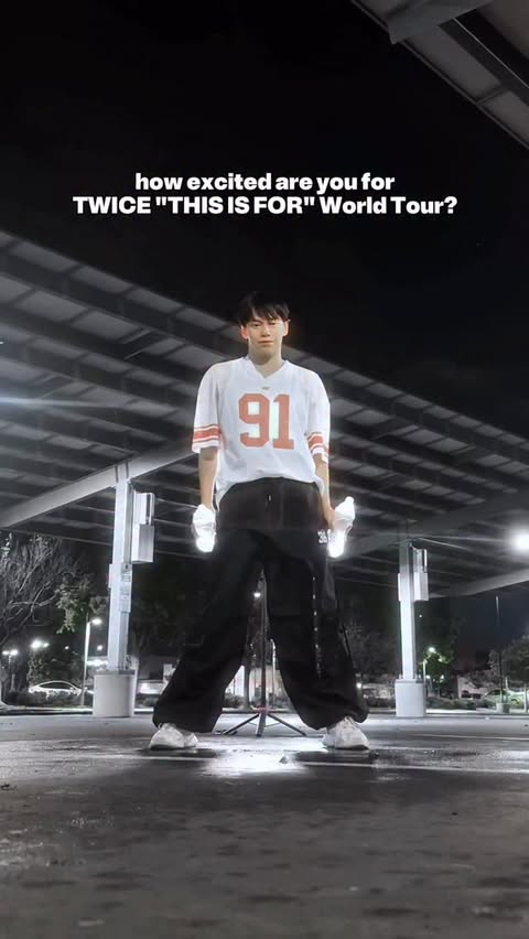 Instagram post by @drunkboba for Live Nation. Caption reads: [...] before it’s too late 👀 @Twicetagram....