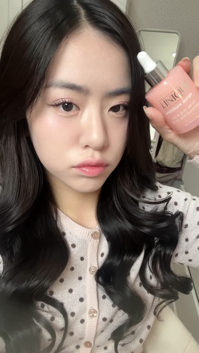 Instagram post by @aim_natkritta for Clinique Thailand. Caption reads: เคล็ดลับผิวสวย....