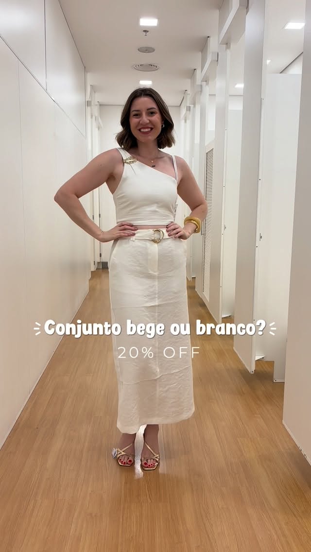 Instagram post by @bia.alvescarvalho for Riachuelo. Caption reads: 20% off @riachuelo 🤩
Comente EU QUERO que te....