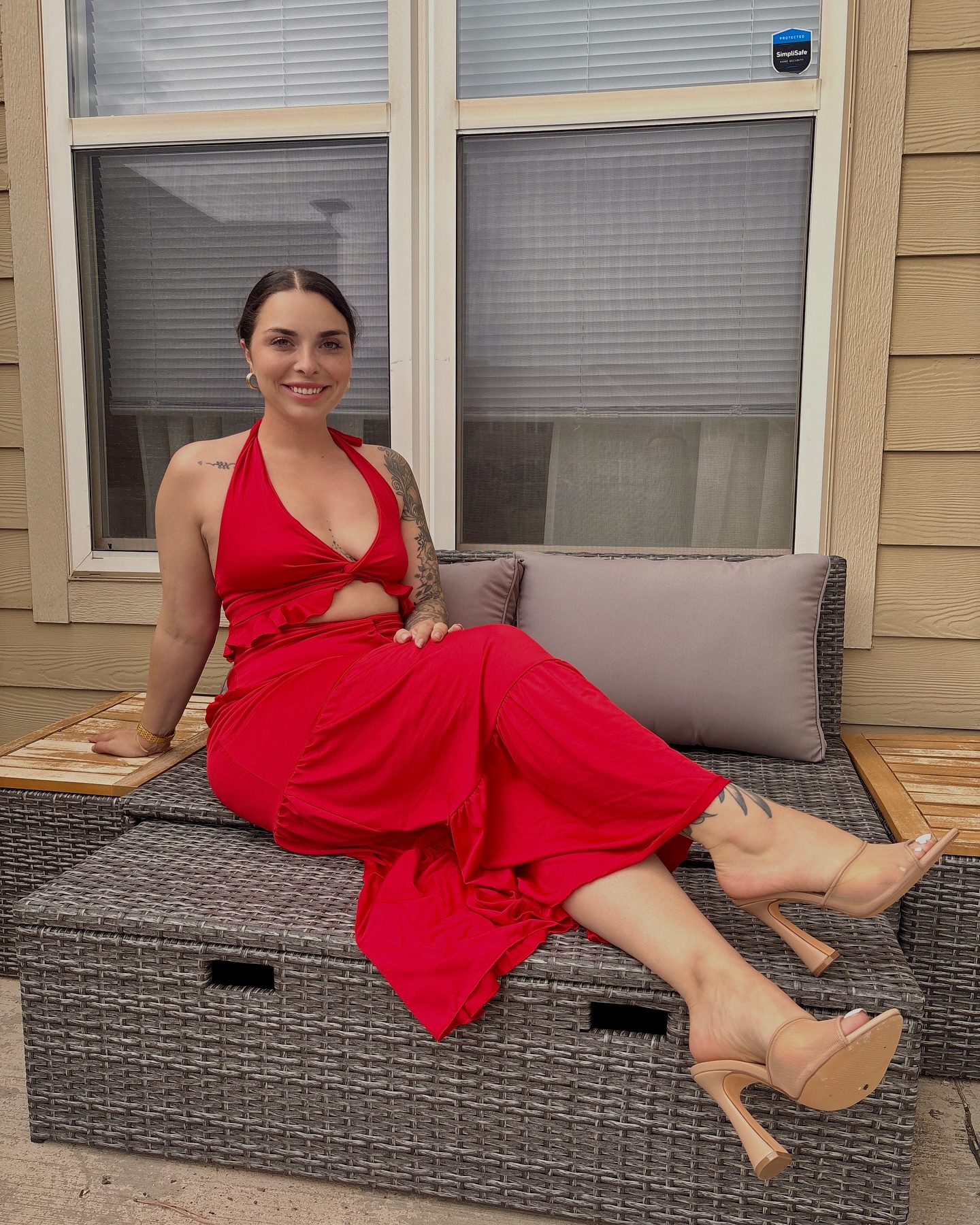 Instagram post by @rave.skye for JustFab. Caption reads: Ready for summer with @justfabonline 🌷 Get your....