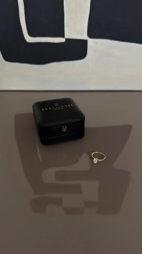 Instagram post by @nukanini for SHE SAID YES Jewelry. Caption reads: [...] for 15% off ✨ Search ID: SESL074....