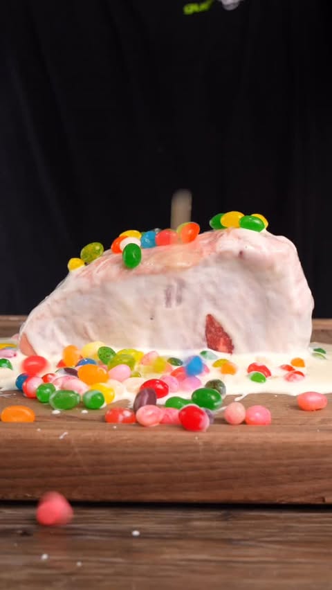 Instagram post by @gugafoods for Dalstrong. Caption reads: Milk Steak!.