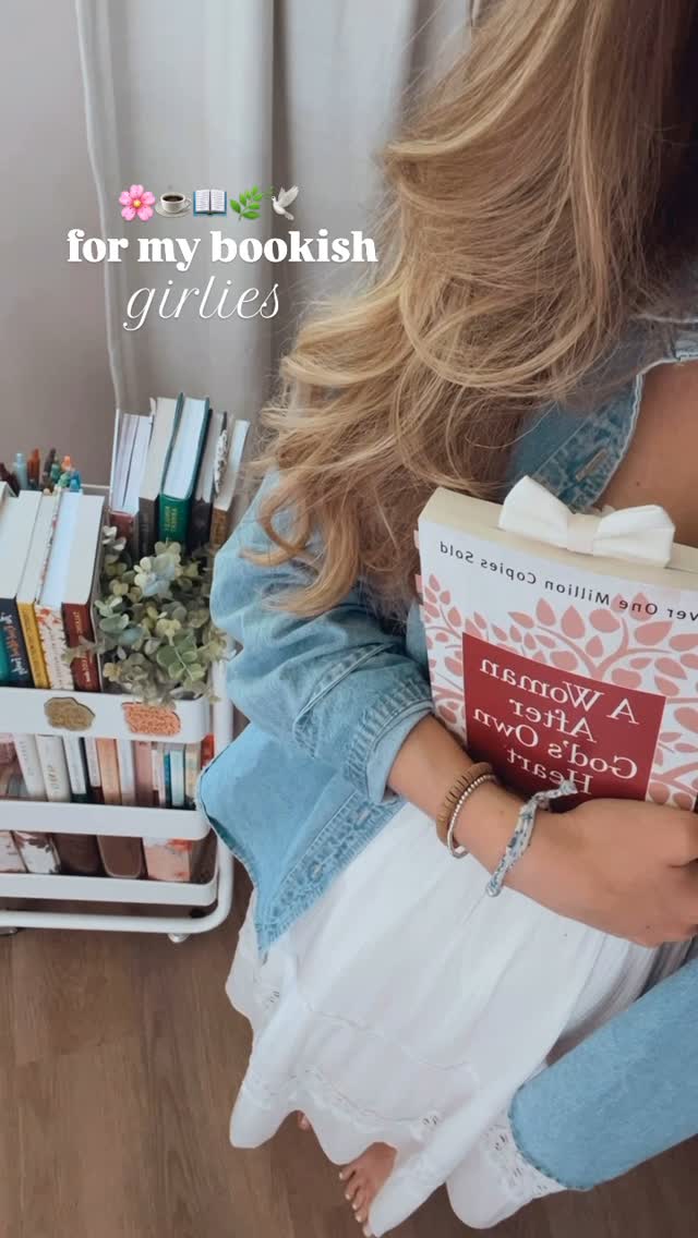 Instagram post by @prettylittlebibles for Mr. Pen. Caption reads: Book annotation supplies ✨

Recently started....