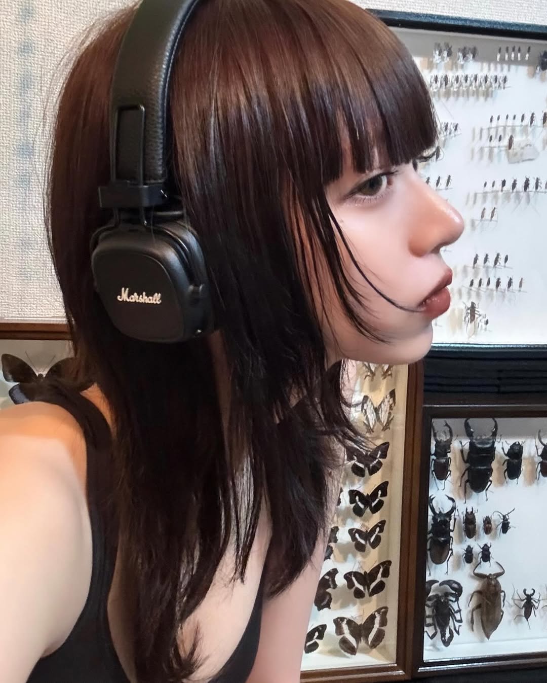 Instagram post by @rako_bear_ for Marshall Headphones. Caption reads: .
🎧🎶 @marshallheadphones 

#PR.