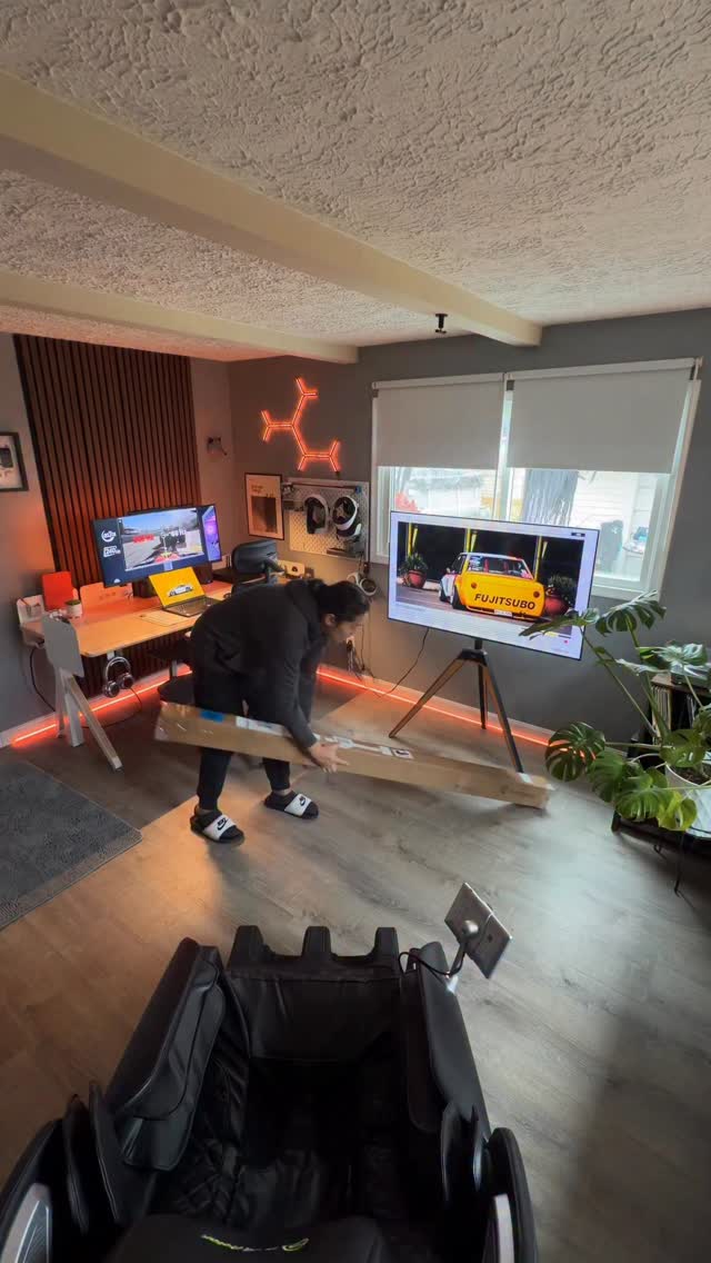 Instagram post by @make.one.studio for Bringnox. Caption reads: [...] these new motorized roller shades from....