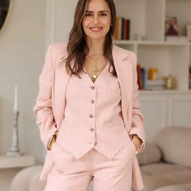 Instagram post by @veronicagenest for ELIE SAAB. Caption reads: FASHION - Possibly the most exquisite 3 piece suit....