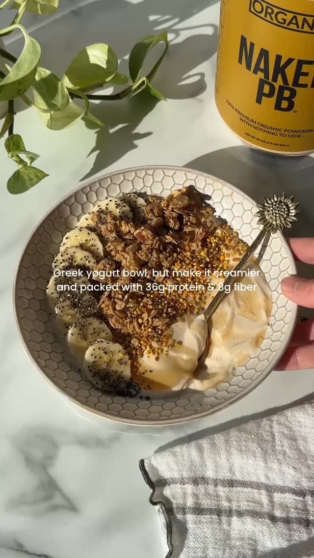 Instagram post by @fitandfedbysteph for NAKED nutrition. Caption reads: [...] fiber ✨

I’ve been loving @nakednutrition’s....