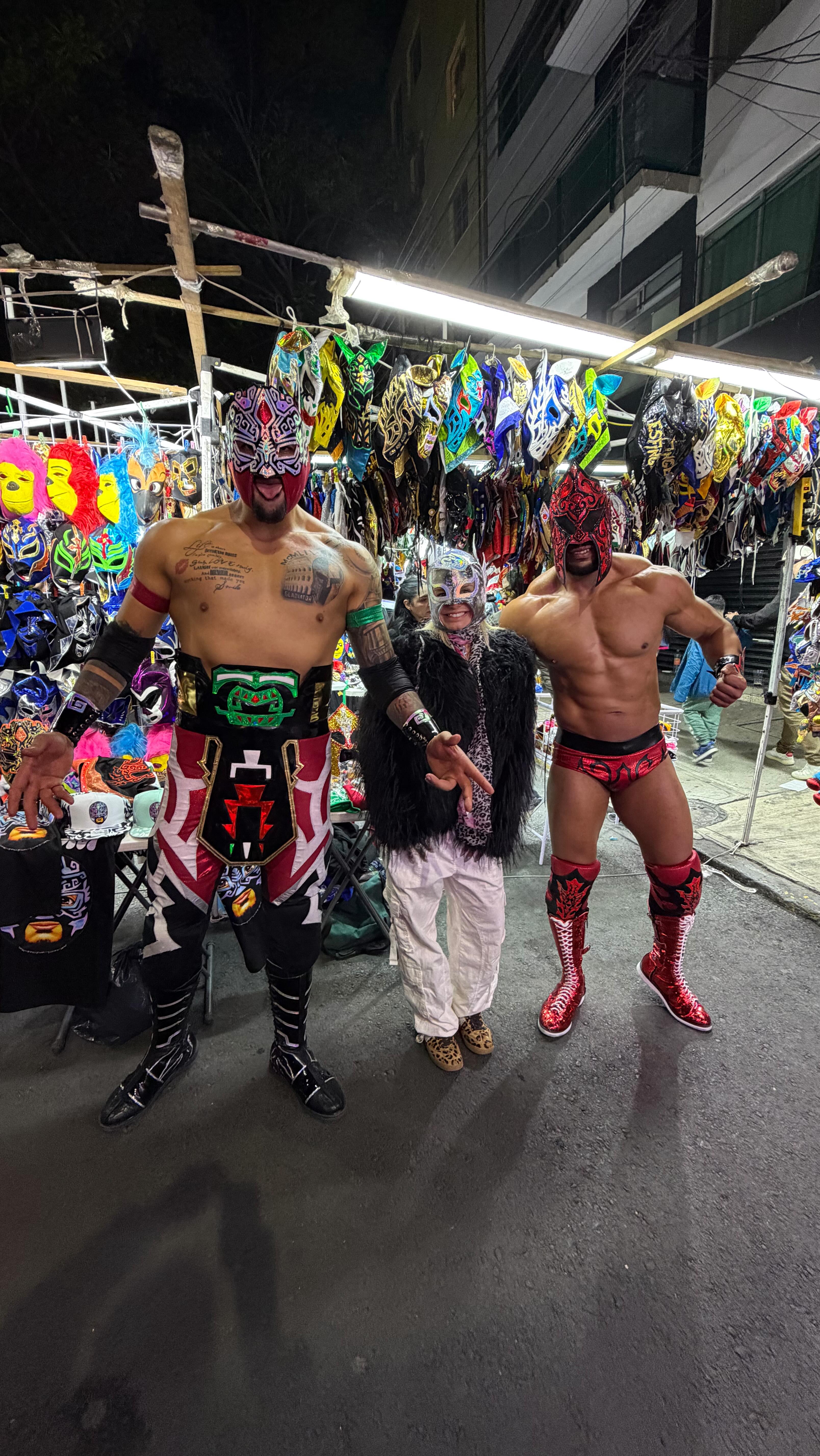 Instagram post by @emilysedona for Tripadvisor. Caption reads: LUCHA LIBRE TOUR!! 🤼‍♂️🇲🇽

@tripadvisor....