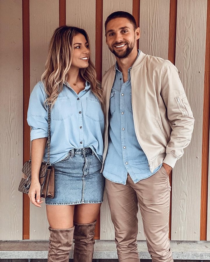 Instagram post by @sasa_str5 for Men's Fashion & Style. Caption reads: Find someone who looks at you the way @vynyvy....