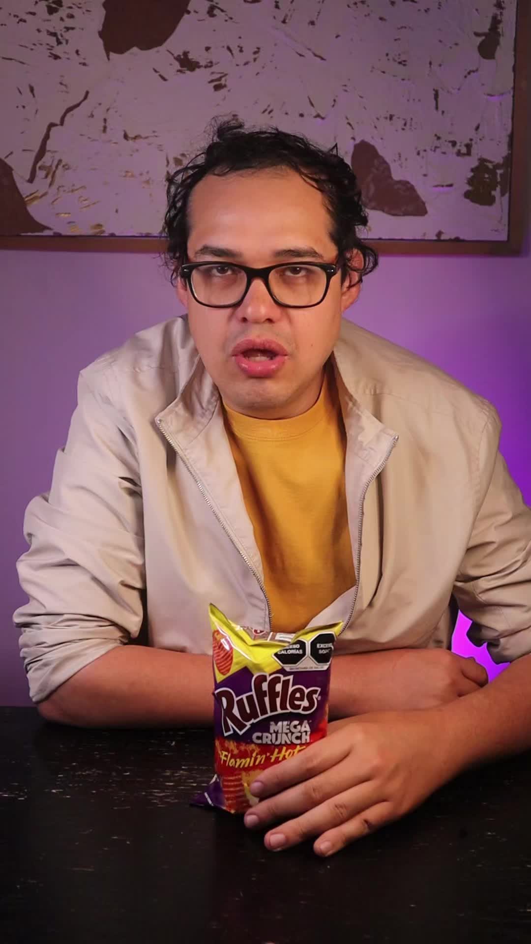 TikTok post by @elheiter_oficial for Ruffles. Caption reads: @Ruffles Mx #papas #comida #botana #ruffles....