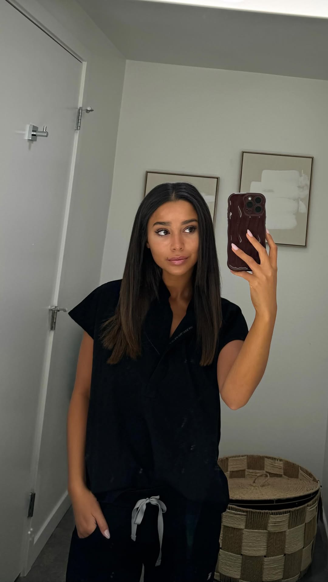 Instagram post by @kyleeemarie for Curology. Caption reads: go to night time routine with my favorite products....