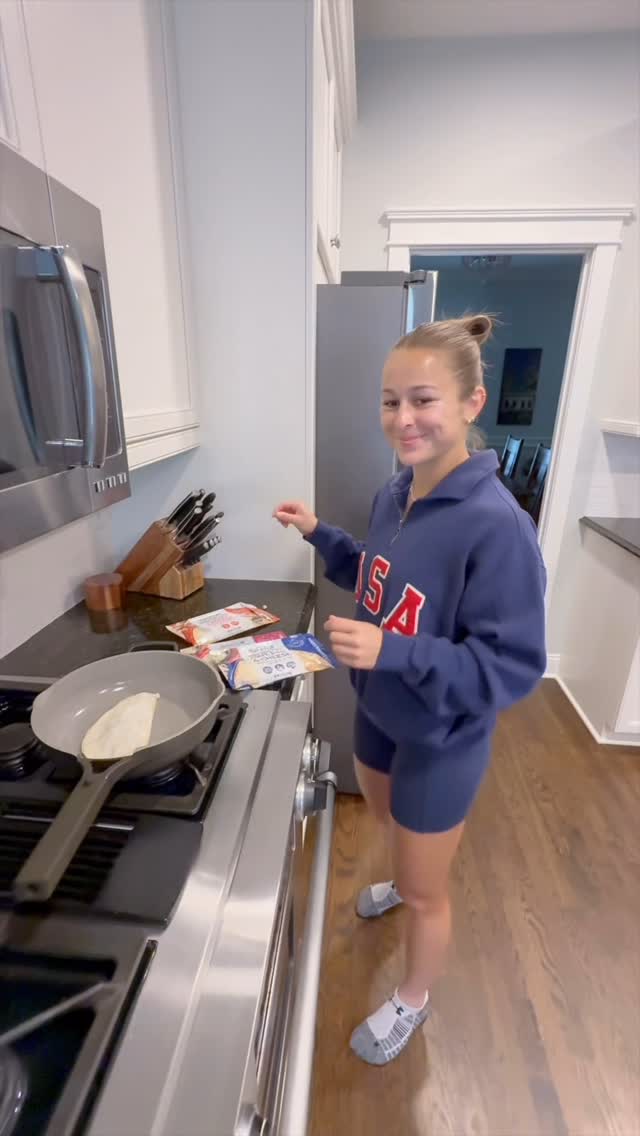 Instagram post by @emma.deberdine for Rise & Puff. Caption reads: Loving @riseandpuff breakfast quesadillas!!....