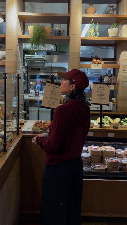 Instagram post by @jules.jacobson for Everlane. Caption reads: [...] mornings before the city wakes up @everlane....