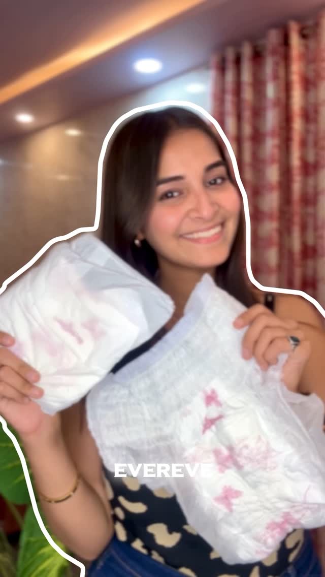 Instagram post by @thesomyagandhi._ for The Pianosa Project. Caption reads: Cravings ka jugaad toh ho gaya,
Ab comfort ka bhi....