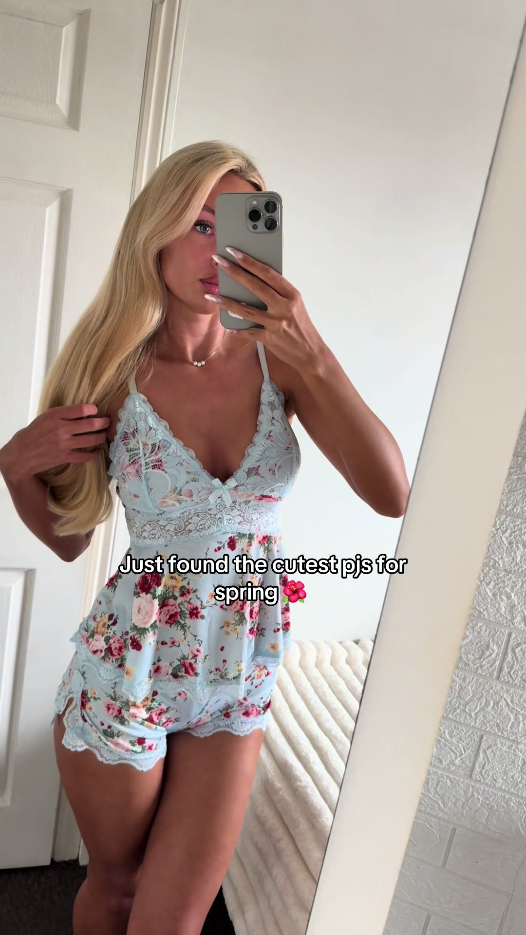 TikTok post by @daga.jr for AvidLove. Caption reads: @Avidlove Shop 🌺 #pjs #blonde.