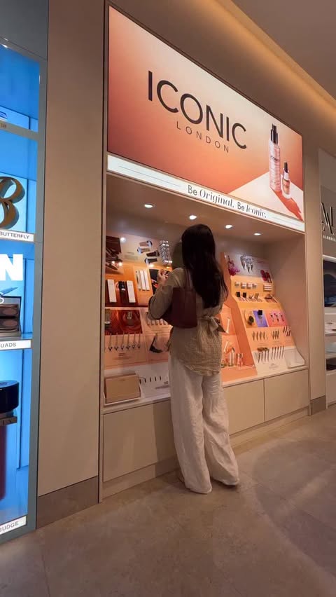 Instagram post by @miraadaoud for Mall of the Emirates. Caption reads: [...] I need in one place, @malloftheemirates ❣️.
