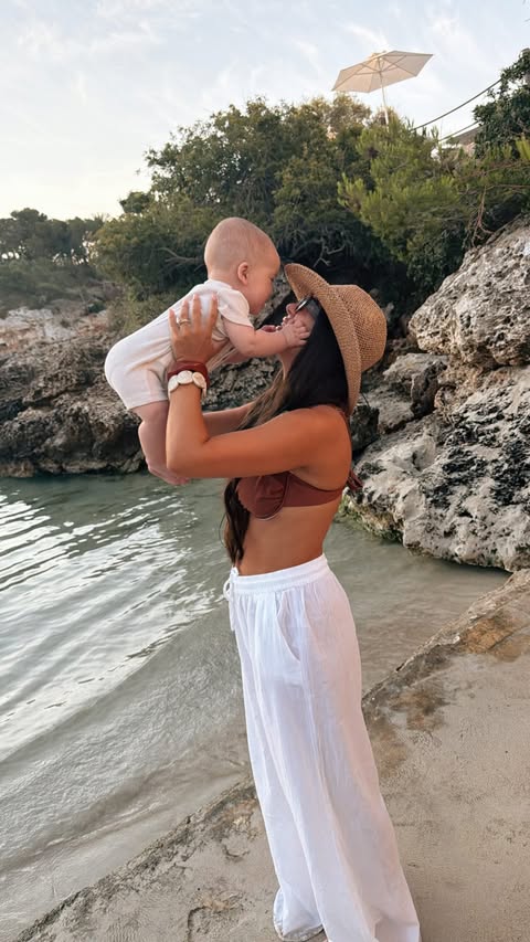 Instagram post by @shaunawhitehouse for Mira Fertility. Caption reads: Understanding my hormones postpartum has been....