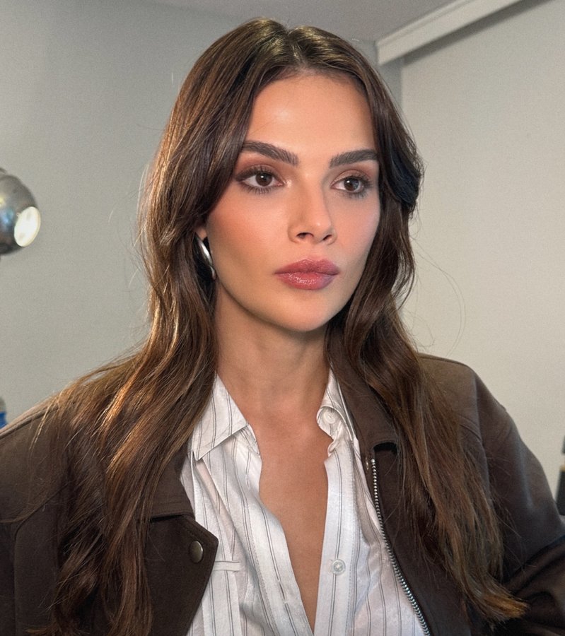 Instagram post by @furkarakol for Ipekyol. Caption reads: gorgeous✨ @sinemunsal x @ipekyoltr....