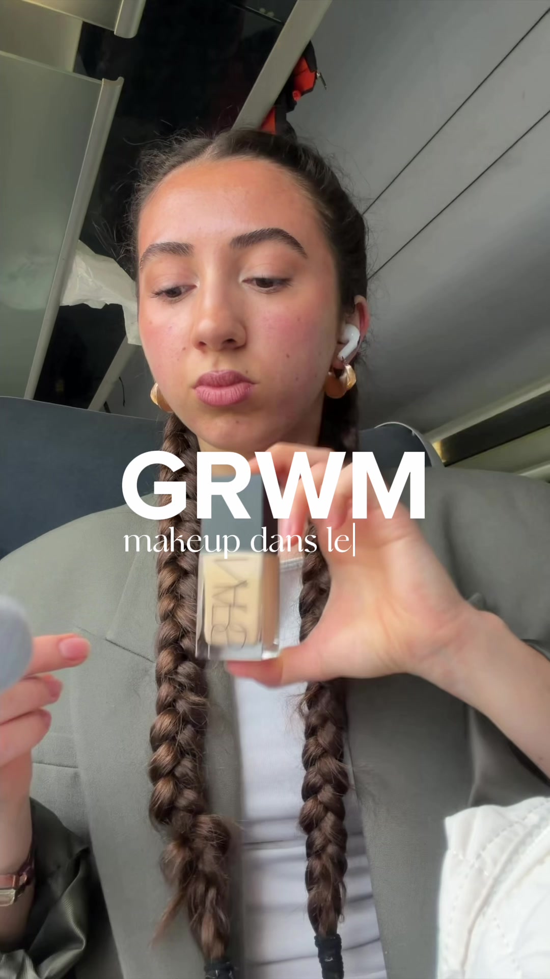 TikTok post by @melissaxmell for Nice Work Paris. Caption reads: [...] j’ai pris l’habitude MDRR💆🏻‍♀️....