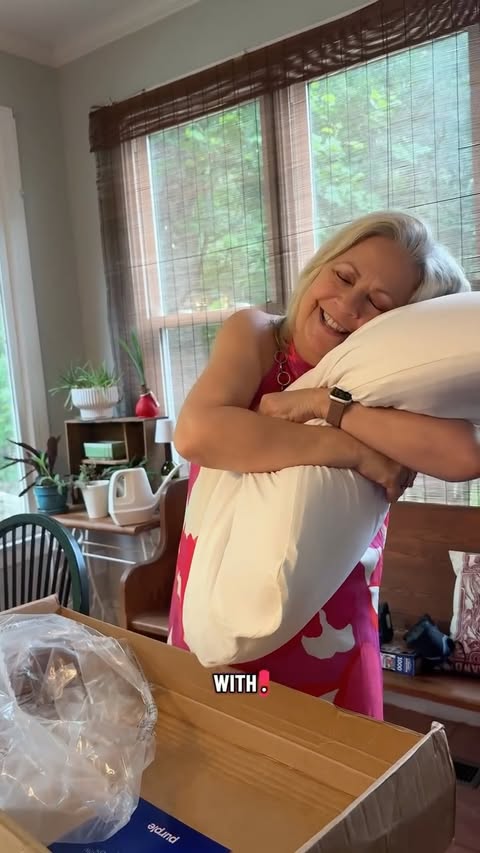 Instagram post by @theloseitlog for Purple. Caption reads: [...] pillow I stole 15 years ago with a new....