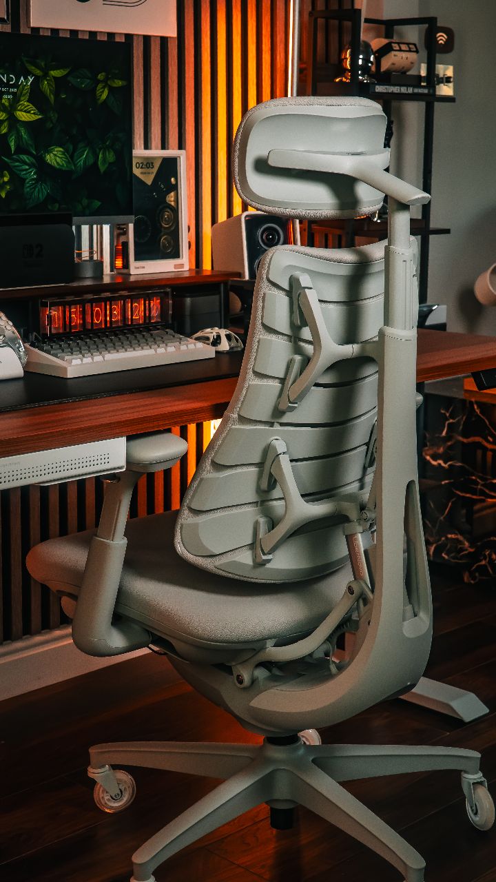 Instagram post by @theshufflefluff for Orbitkey. Caption reads: Just a casual Saturday in my sanctuary 😉....