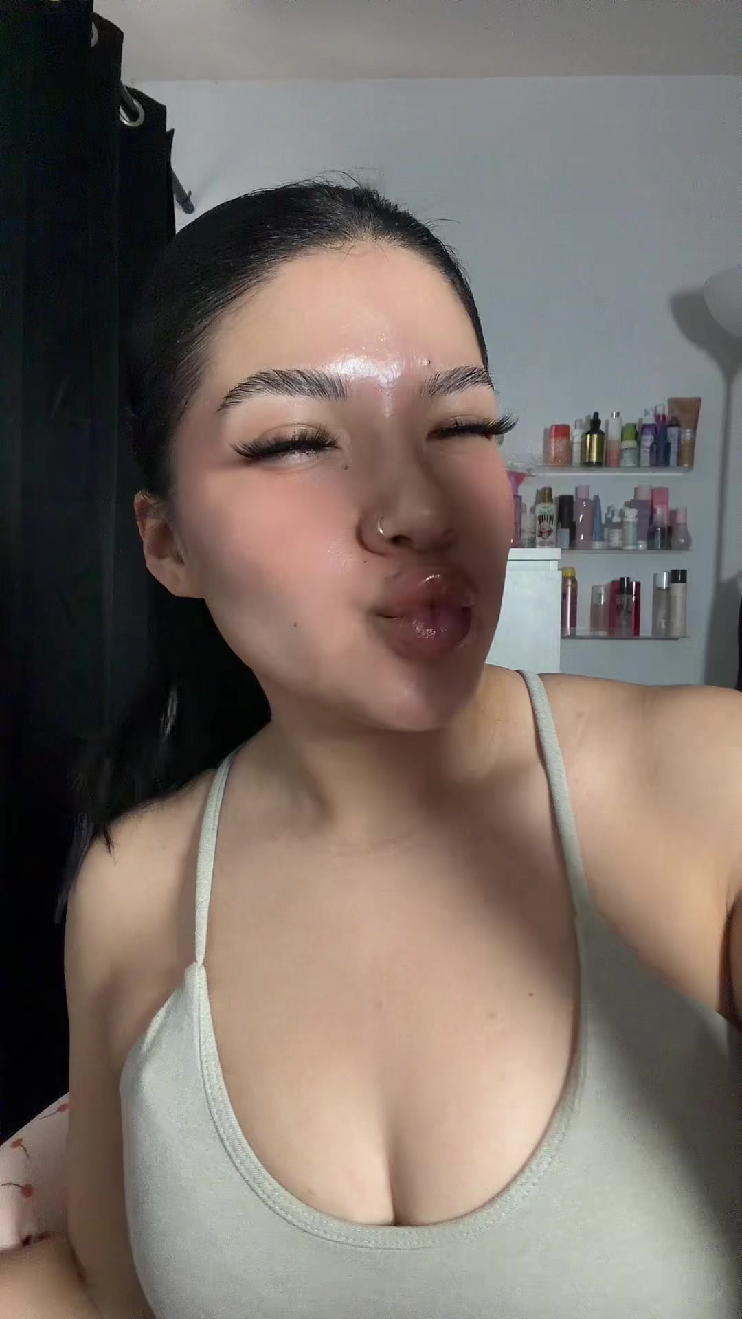 TikTok post by @imlinafigueroa for Marylia Scott Cosmetics. Caption reads: [...] @MAANGE Beauty Tool Freckles @Marylia Scott....