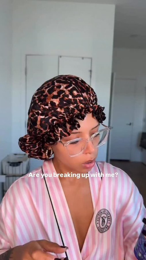 Instagram post by @miaaaa_m for Zeelool. Caption reads: Eat your heart out ❤️‍🔥

Frames: Krystle,....