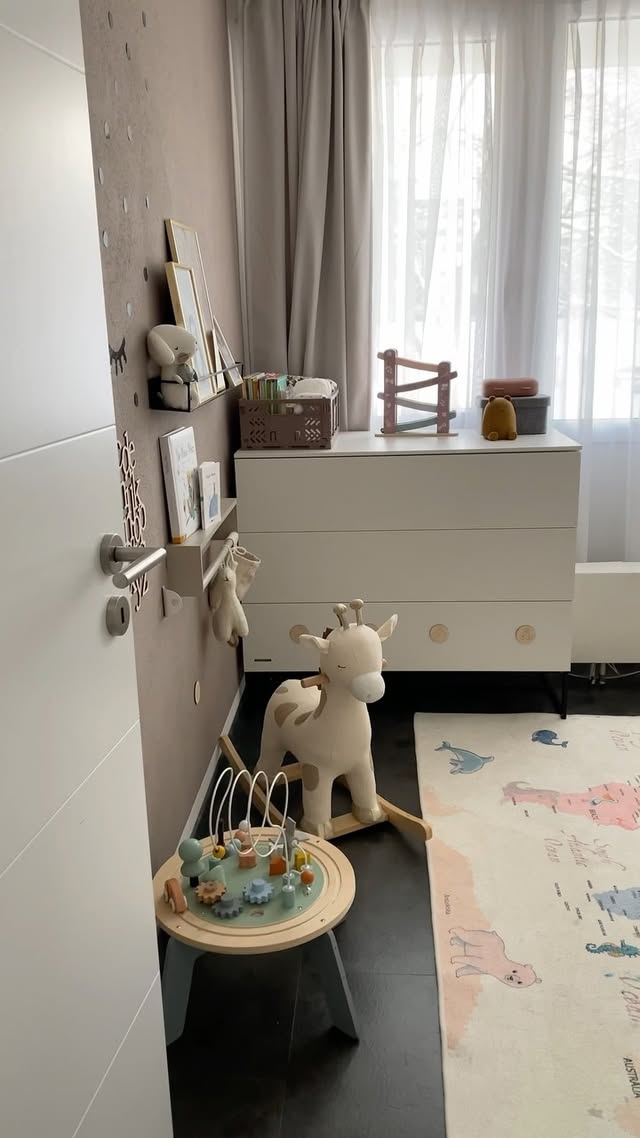 Instagram post by @le.interio.r for Liewood. Caption reads: clean with me 💫 Werbung Anzeige #interior....