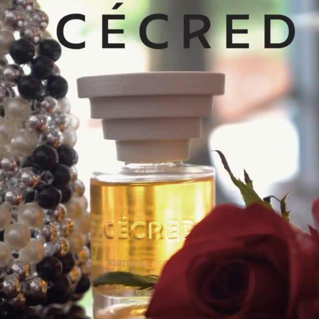 Instagram post by @missdonnabella for Cécred. Caption reads: [...] days? Never met her thanks to Cécred’s....