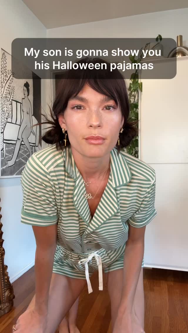 Instagram post by @officiallyquigley for Hanna Andersson. Caption reads: COMPLIMENTS👇🏻👇🏻👇🏻OR ELSE! @hannaandersson....