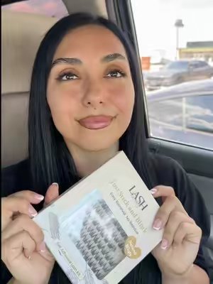 TikTok post by @julietaespin0za for Lashterally. Caption reads: [...] Beautiful lashes in just minutes.....