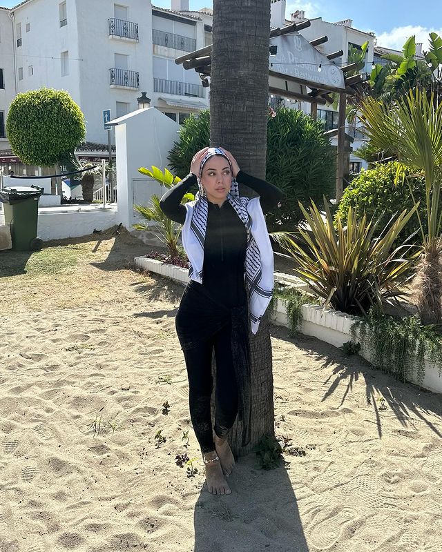 Instagram post by @fatimadetetuan7 for LYRA Modest. Caption reads: [...] is my best friend. Swimsuit is from....