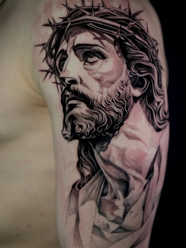 Instagram post by @beztattoo for EMALLA Official. Caption reads: Sponsors by @emalla.official , studio....