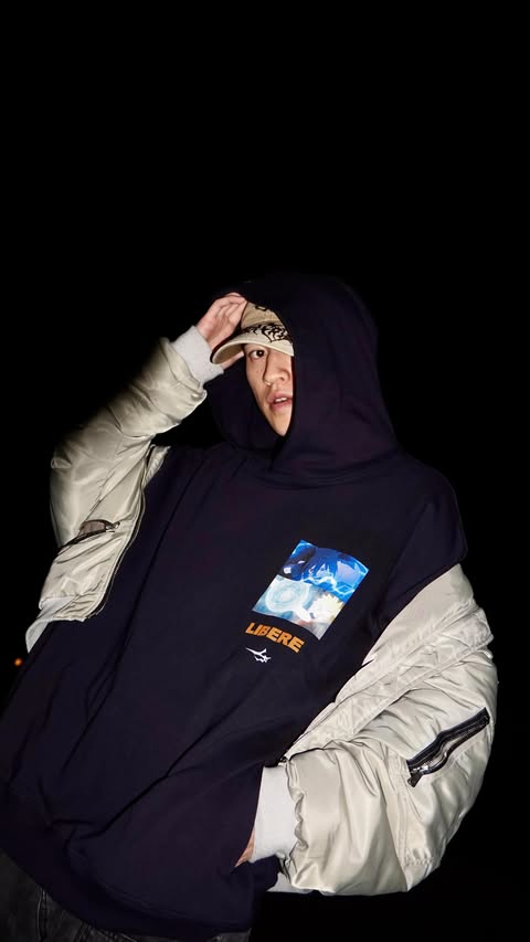 Instagram post by @leonmbz for LIBERE. Caption reads: Tokyo street seshes hit different🌆

LIBERE ×....