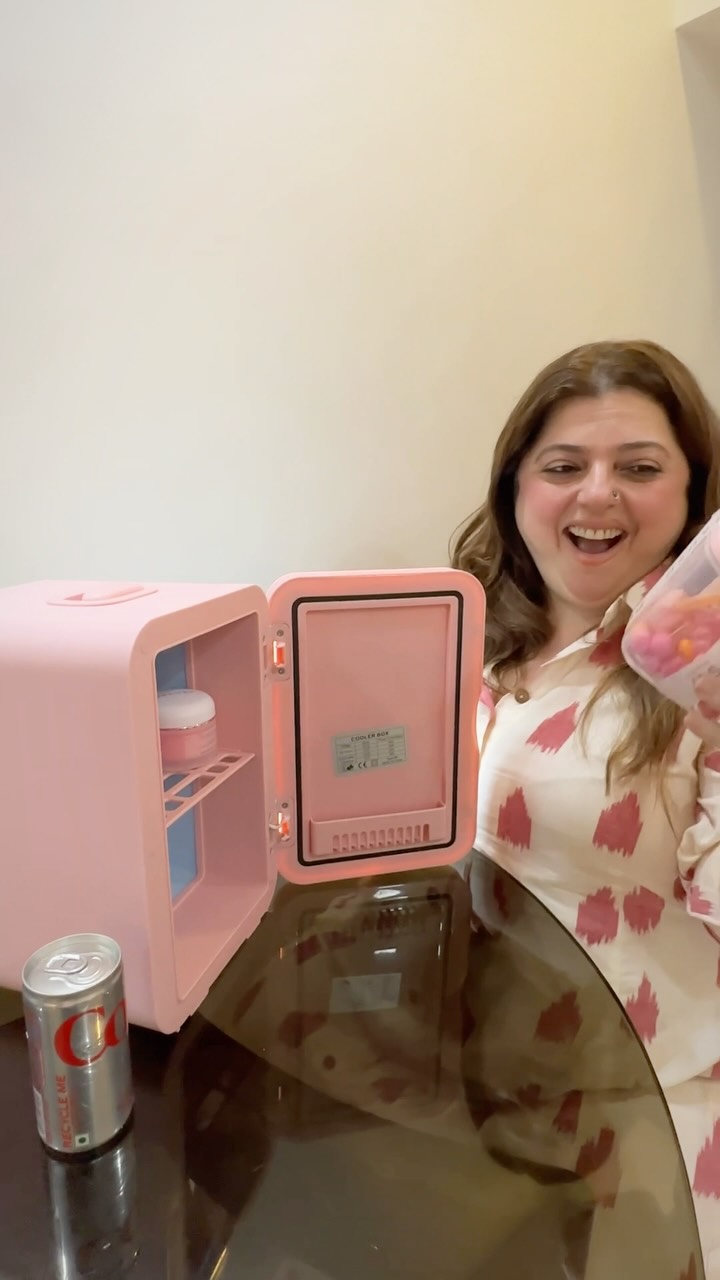 Instagram post by @officialdelnaazirani for Praush Beauty. Caption reads: ✨ Cool looks, cooler vibes 💕 
This ....