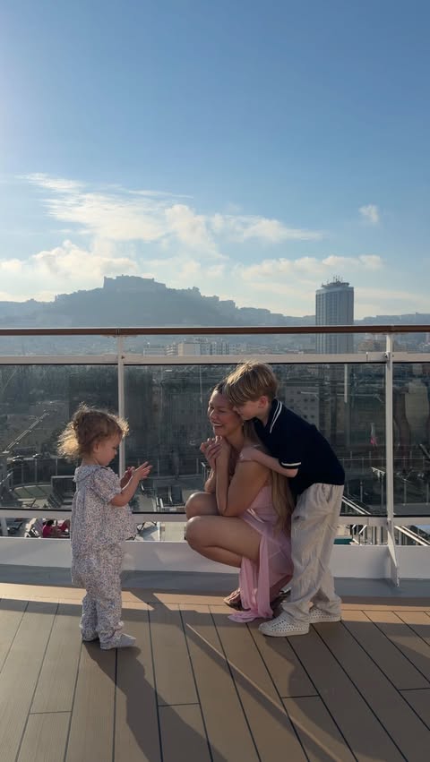 Instagram post by @alexcentomo for MSC Cruises. Caption reads: [...] this experience and highly recommend....