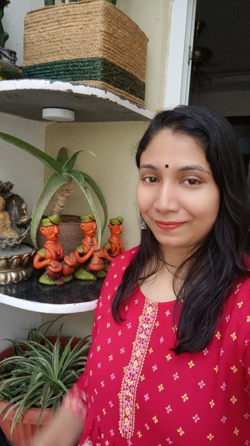 Instagram post by @ipsitasinhaofficial1 for Big Flex - Sports Nutrition. Caption reads: #Freegift 
Eating junk food is kinda obvious but....