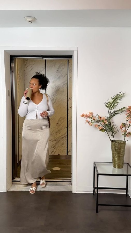 Instagram post by @griselangel for REBDOLLS. Caption reads: An outfit for every mood #plussizeoutfits....