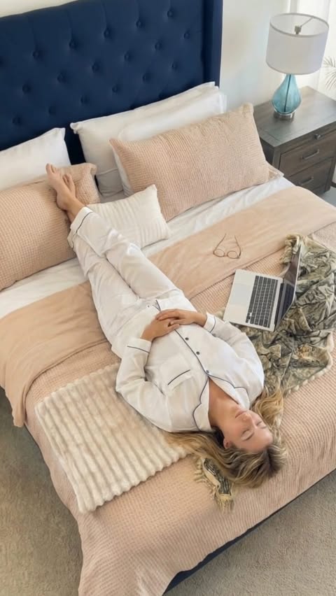 Instagram post by @aylinzorlular for Bedsure Home. Caption reads: [...] what I want in my bedding. Thanks....