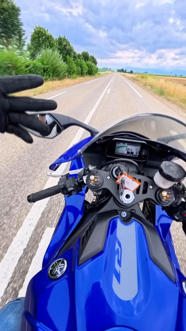 Instagram post by @blackout for Insta360India. Caption reads: Fühl mich mit der neuen AcePro2 Marc Marquez....