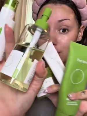 TikTok post by @stas.shopfinds for Beplain US. Caption reads: This is how you manage visible pores and rough....