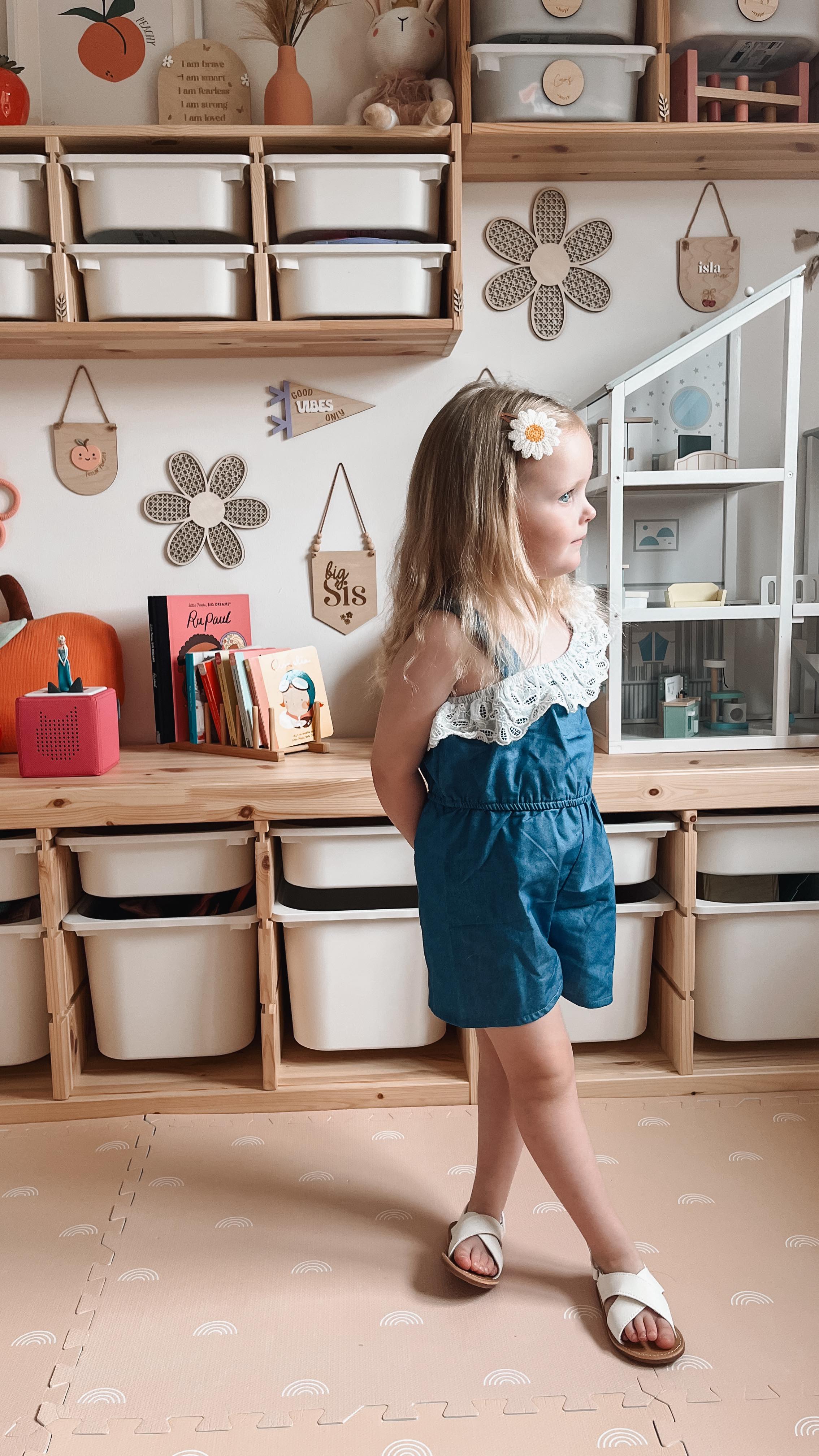 Instagram post by @ouraddisonlife for PatPat. Caption reads: Summer Style with @patpat_uk ☀️

Filling the girls....