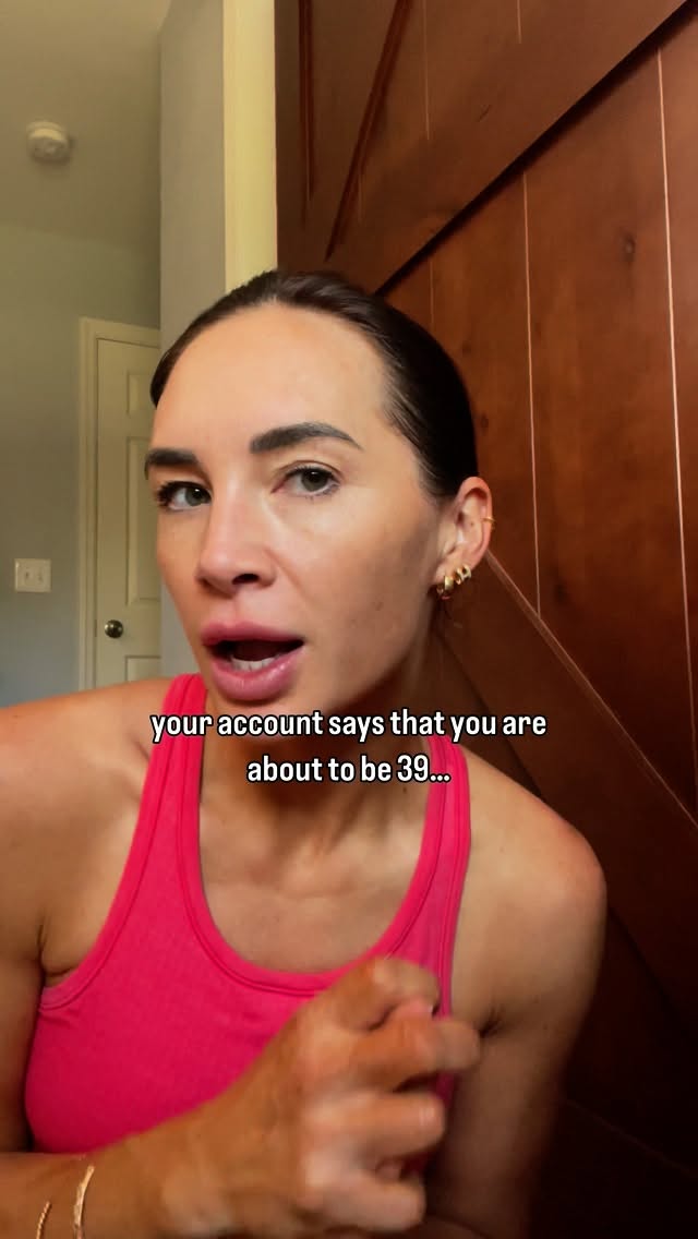 Instagram post by @runthismomlife for Freskincare. Caption reads: [...] buying multiples of ✌️ BOGO is back....